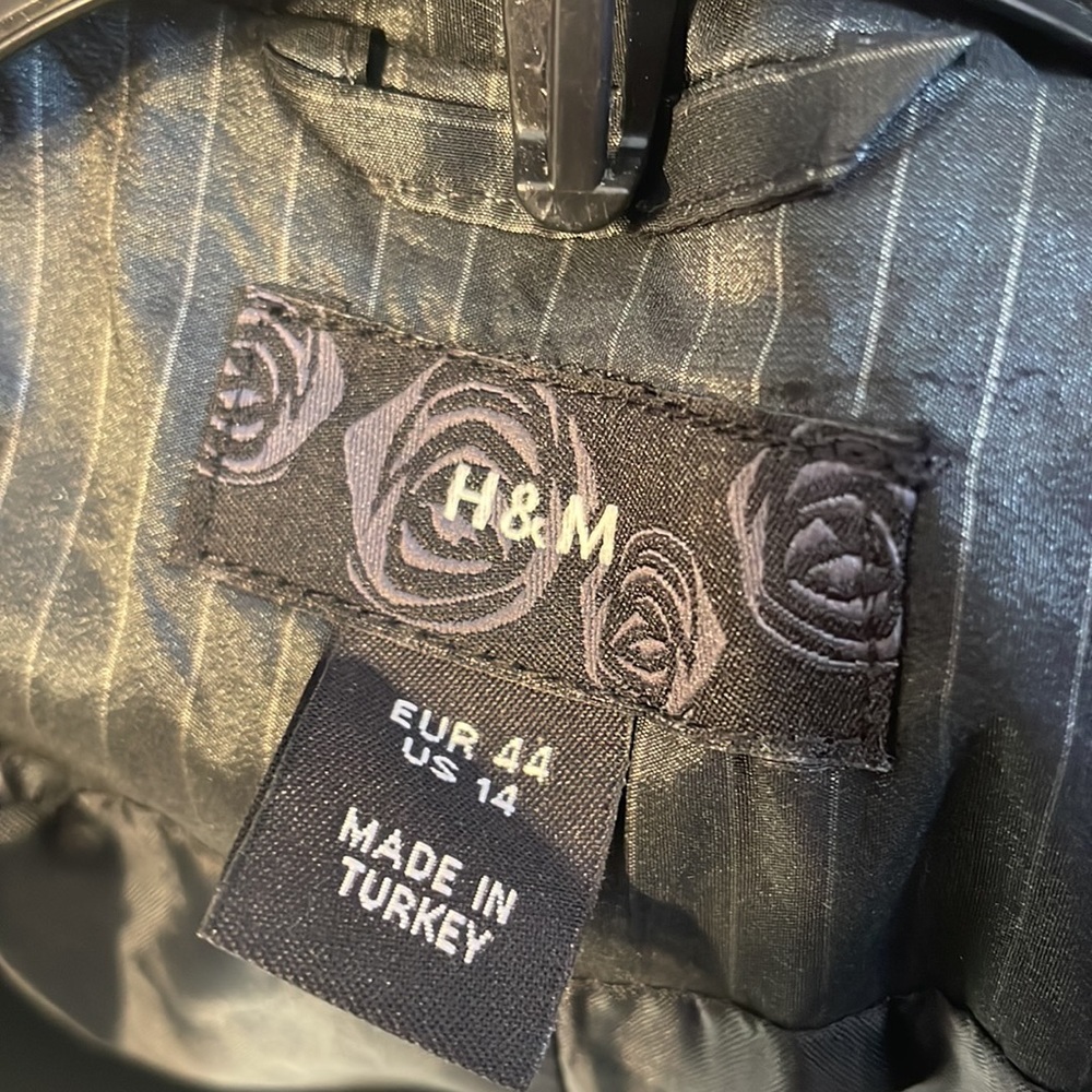 H&M Jacket - Picture 7 of 7